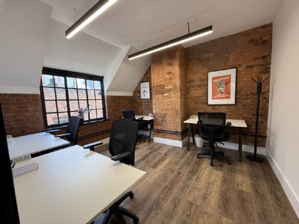 Property at 5 Crown Passage, Kingston upon Thames, KT1 1JD